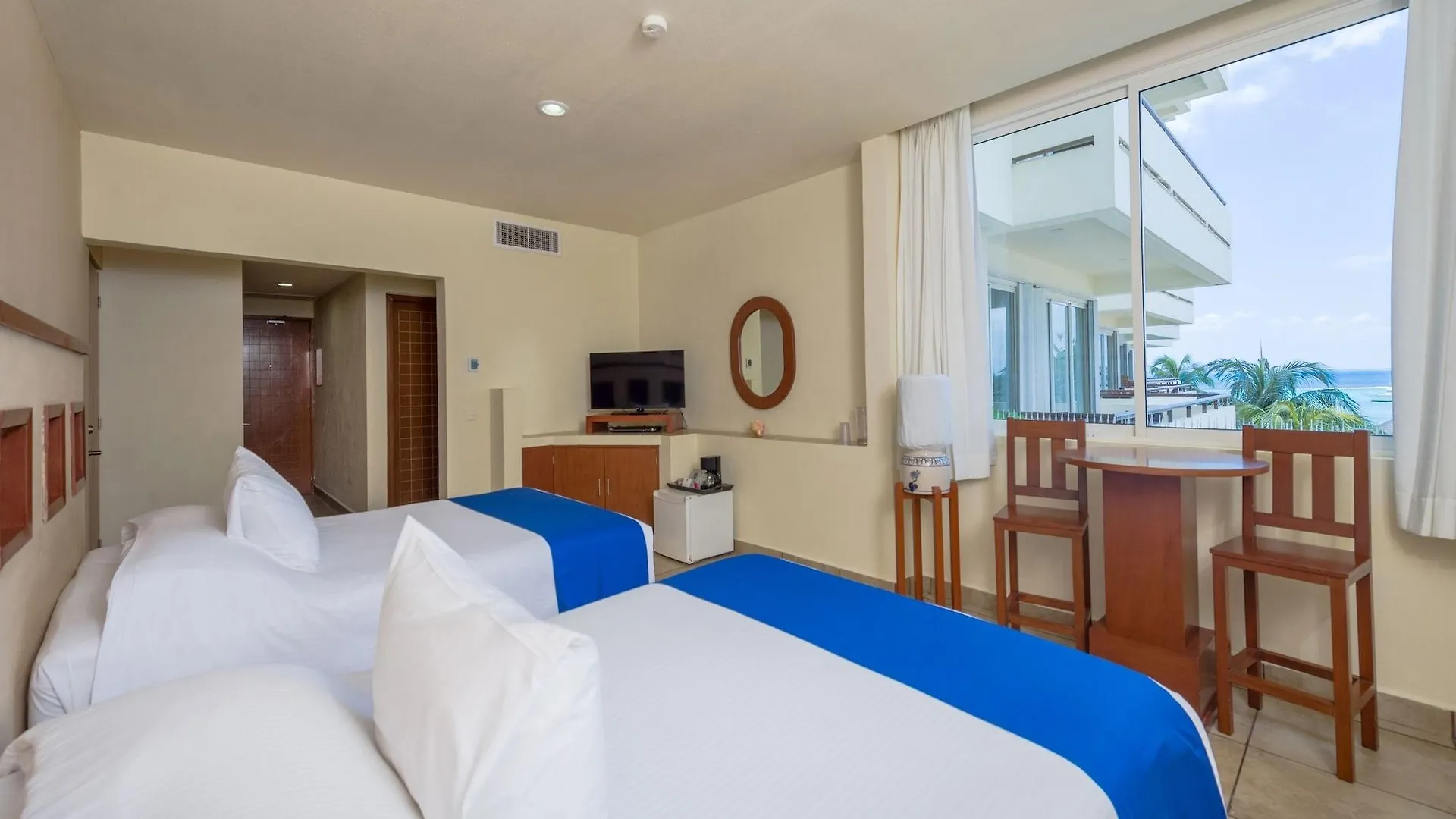 Ixchel Beach Hotel Isla Mujeres